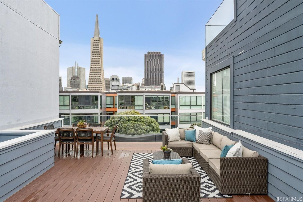 Luxurious 2B2B with great views, safe, convenient, full kitchen, strong Wi-Fi