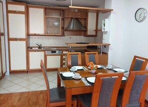 Dining - Hestia 3 bdr apartment (Split)