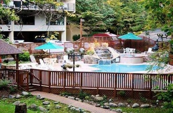 Pool - Treetops Resort Gatlinburg 2Bd2B Condo. One Full Week Only starting Dec, 22 2024 (Gatlinburg)