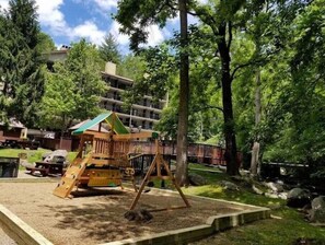 Children’s area - Treetops Resort Gatlinburg 2Bd2B Condo. One Full Week Only starting Dec, 22 2024 (Gatlinburg)