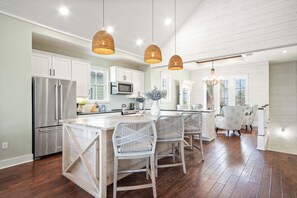 Interior - Happy Kat Cottage II 157 BE (Port Aransas)