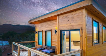 Tiny Cabin, #1 Lamb Point View @ The Cedars