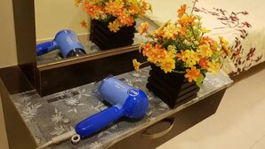 3 bedrooms, iron/ironing board, WiFi, bed sheets - Crown Imperial Court Apartment Brinchang #3 (Cameron Highlands)
