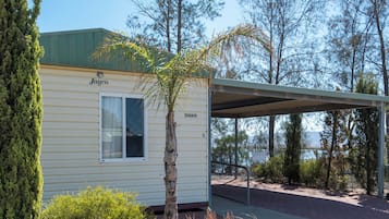 Ensuite Cabin | 1 bedroom, bed sheets