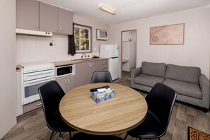 Living area - Echo Holiday Parks - Port Pirie (Solomontown)
