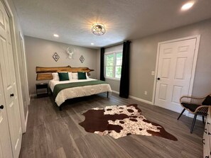 2 soverom, strykejern/-brett, wi-fi og sengetøy