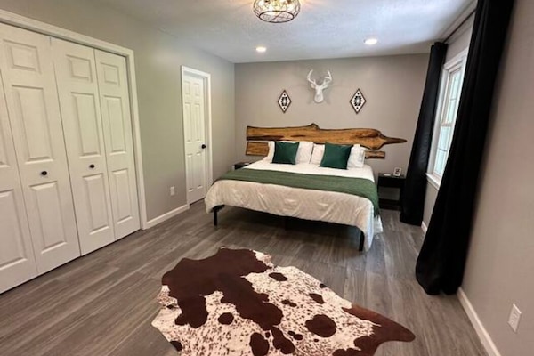 2 Schlafzimmer, Bügeleisen/Bügelbrett, WLAN, Bettwäsche