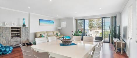 تلفزيون ذكي