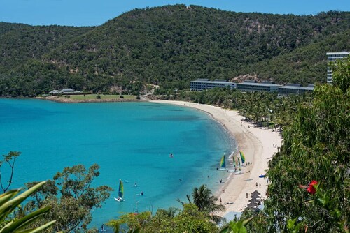 Frangipani 204 & Buggy - Hamilton island