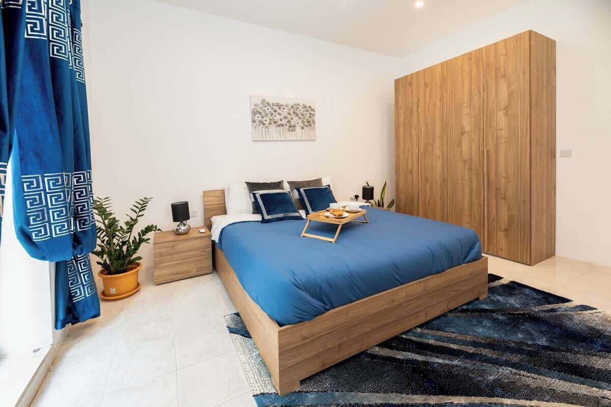 1 slaapkamer, een strijkplank/strijkijzer, reisbedje, wifi
