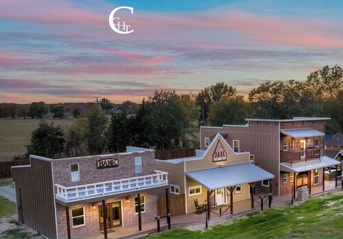 Texas Tombstone Vacation Rental