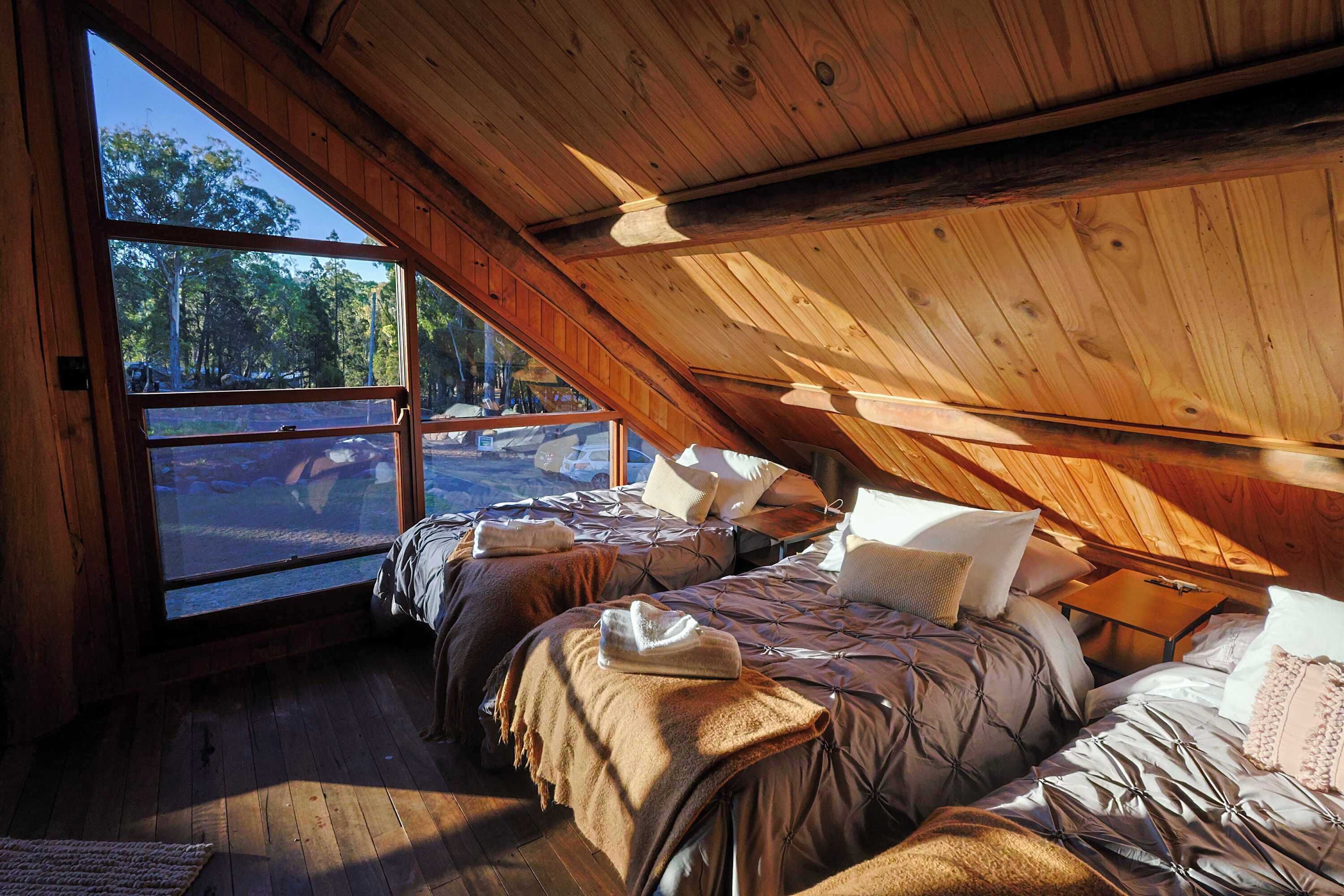 3 bedrooms, desk, iron/ironing board, WiFi