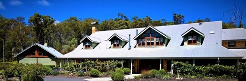 Girraween Country Inn Chalet