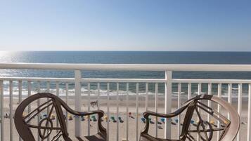 Traditional Studio, 1 Bedroom, Balcony, Oceanfront (Cam 2 Queen Studio) | Balcony view