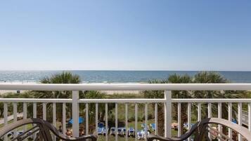 Traditional Studio, 1 Bedroom, Balcony, Oceanfront (Cam 2 Queen Studio) | Balcony view