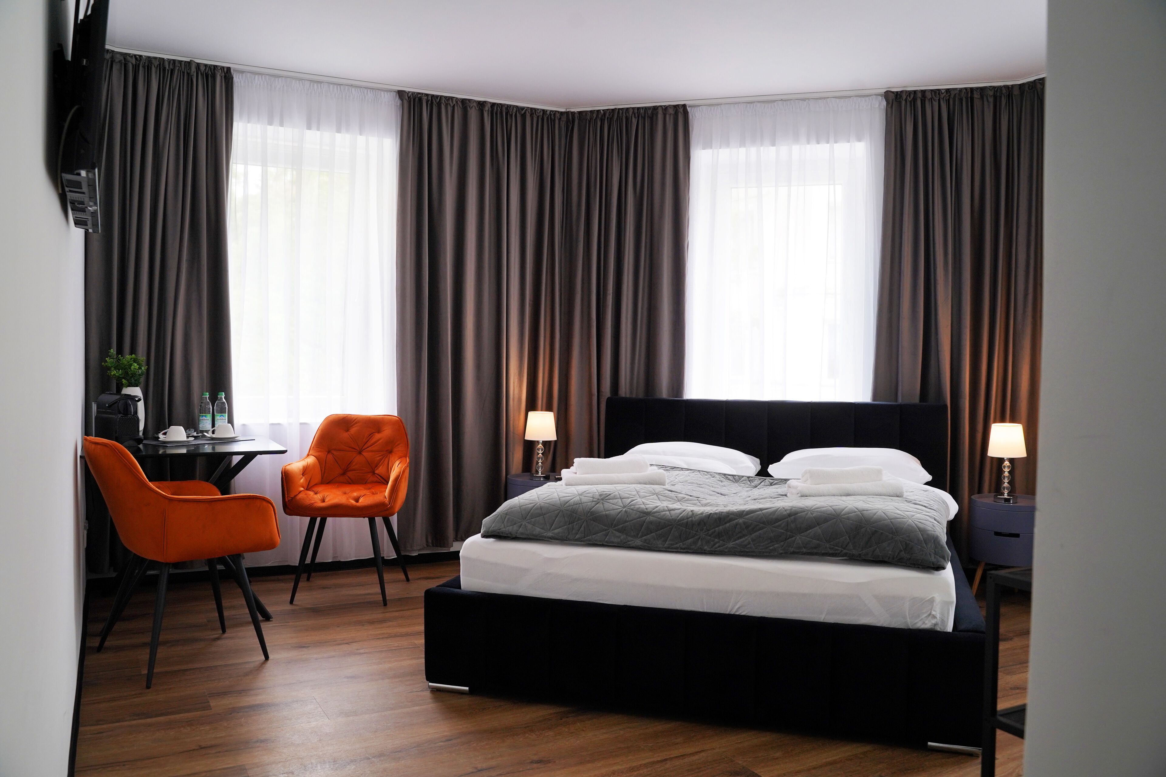 Deluxe Double Room | Individually decorated, desk, laptop workspace, free WiFi