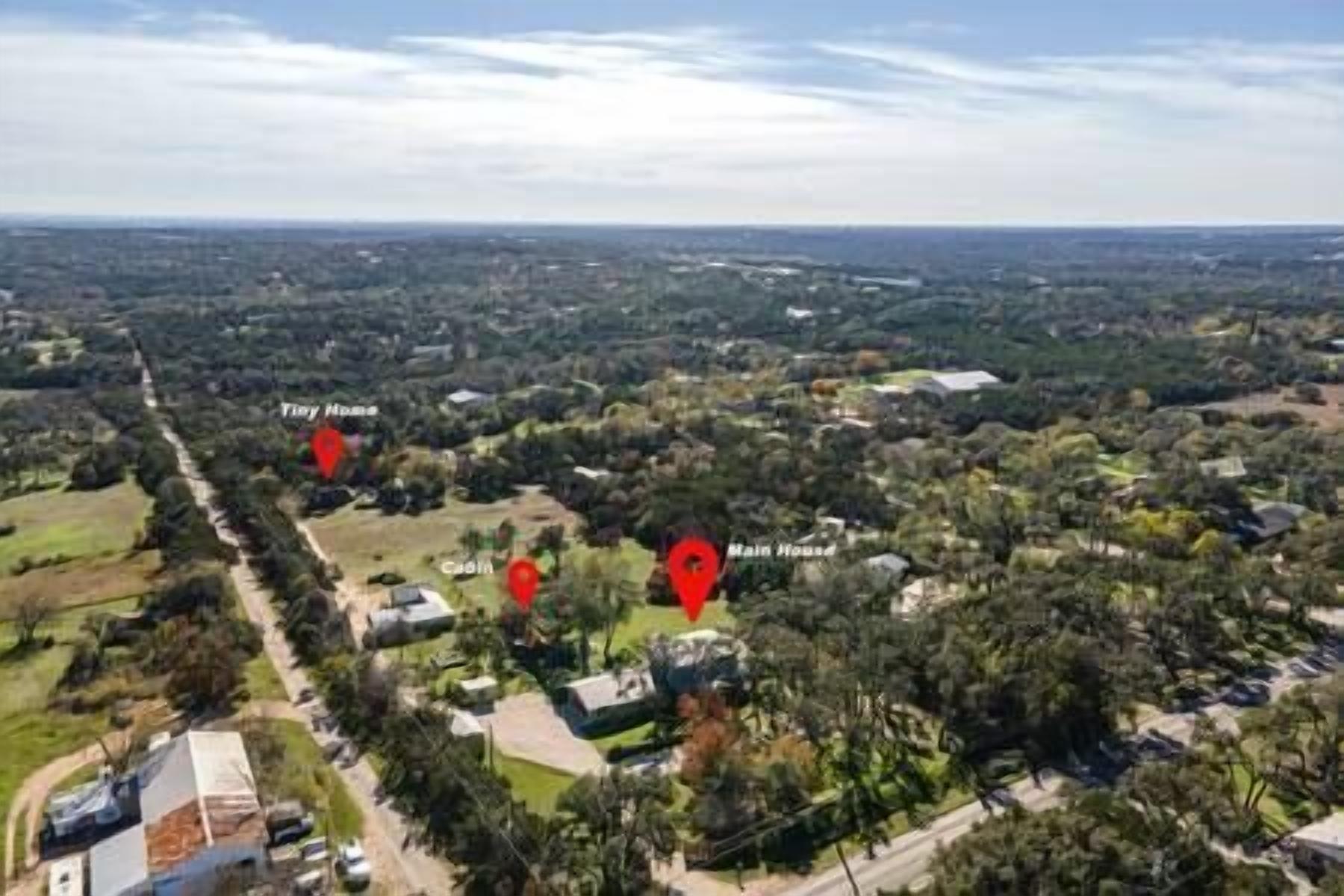 Conveniently Located Tiny Home Retreat-Oak Hill!