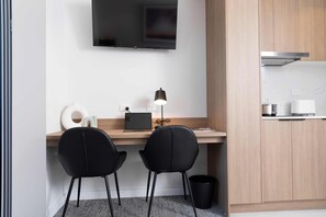 Televisión LCD 80 cm con canales de televisión digitales