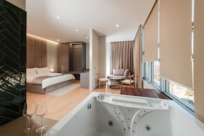 Premium bedding, minibar, in-room safe, desk - Troci Hotel (Kamëz)