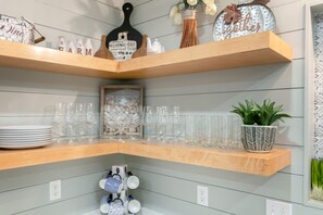 Interior - Acorn St. Retreat | 3/2 | Hot Tub, Fire-Pit, Full Kitchen (Fredericksburg)