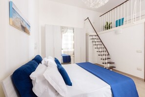 2 室のベッドルーム、セーフティボックス (室内)、アイロン / アイロン台、旅行用ベビーベッド