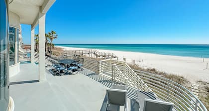 New Updates for 2025 | Gulf Front | Sleeps 20 | Swim Spa | Beach Getaways