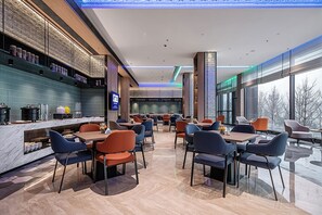 包含每日自助早餐