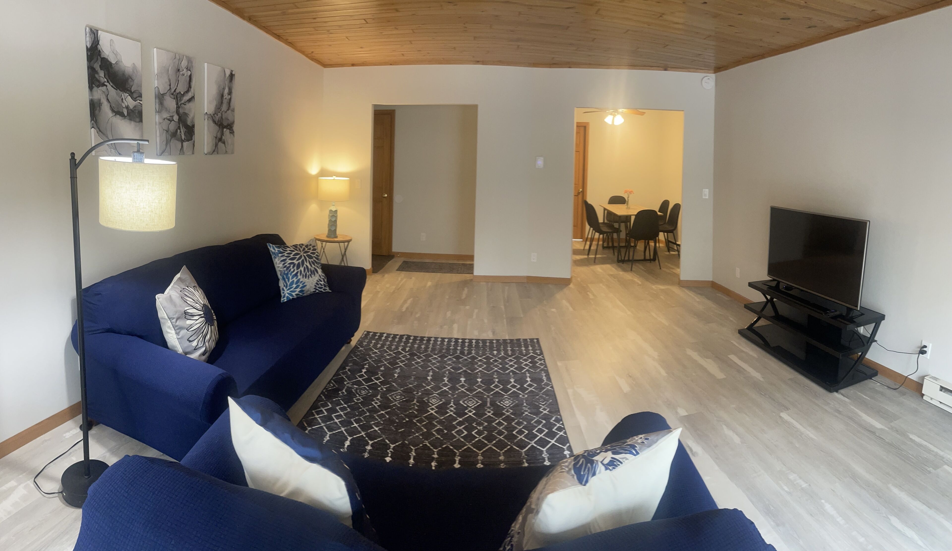 Peaceful & Convenience, near the beach & 3 minutes from boat landing.