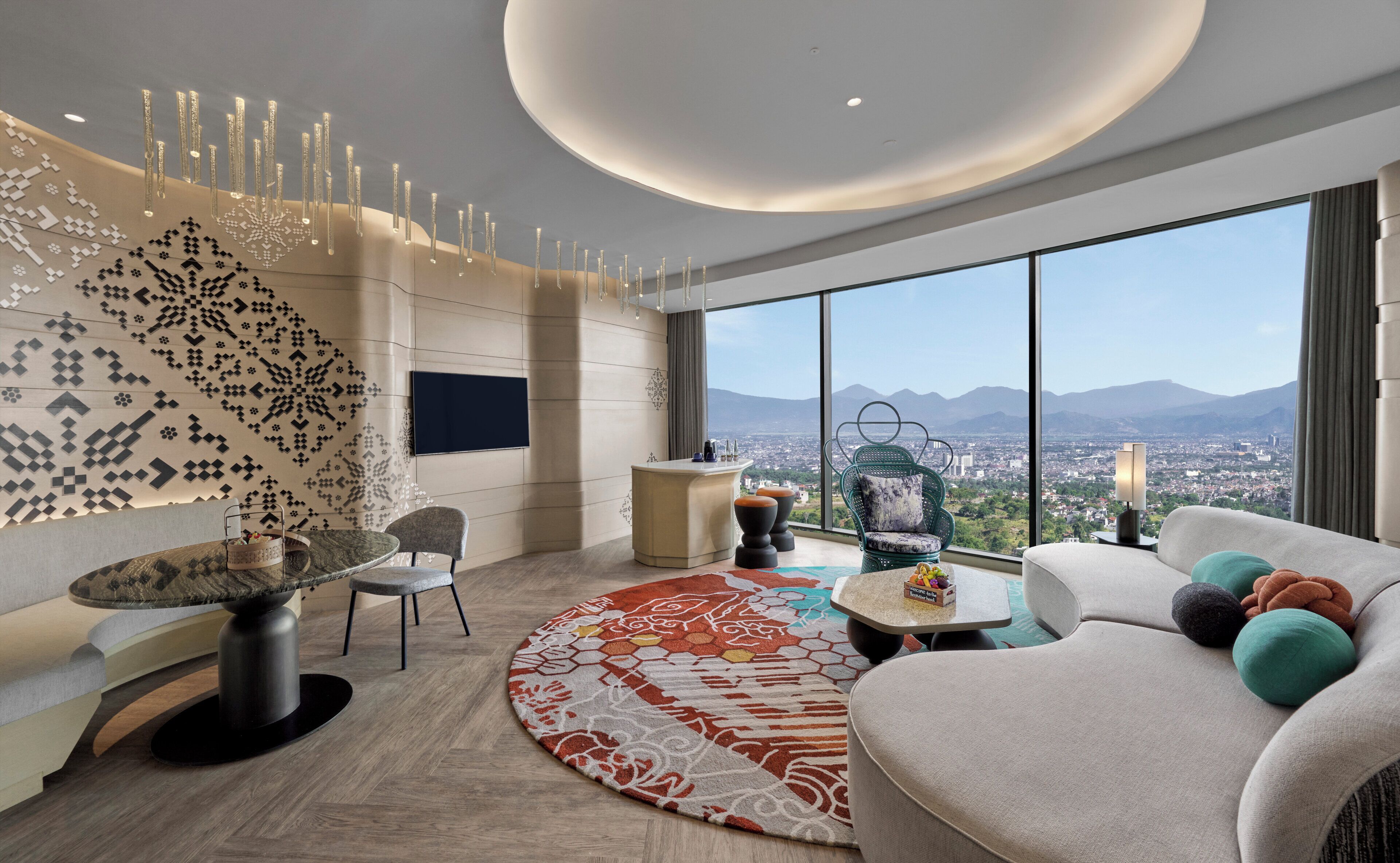 Suite, 1 Bedroom (Sky View) | Minibar (some free items), in-room safe, desk, laptop workspace