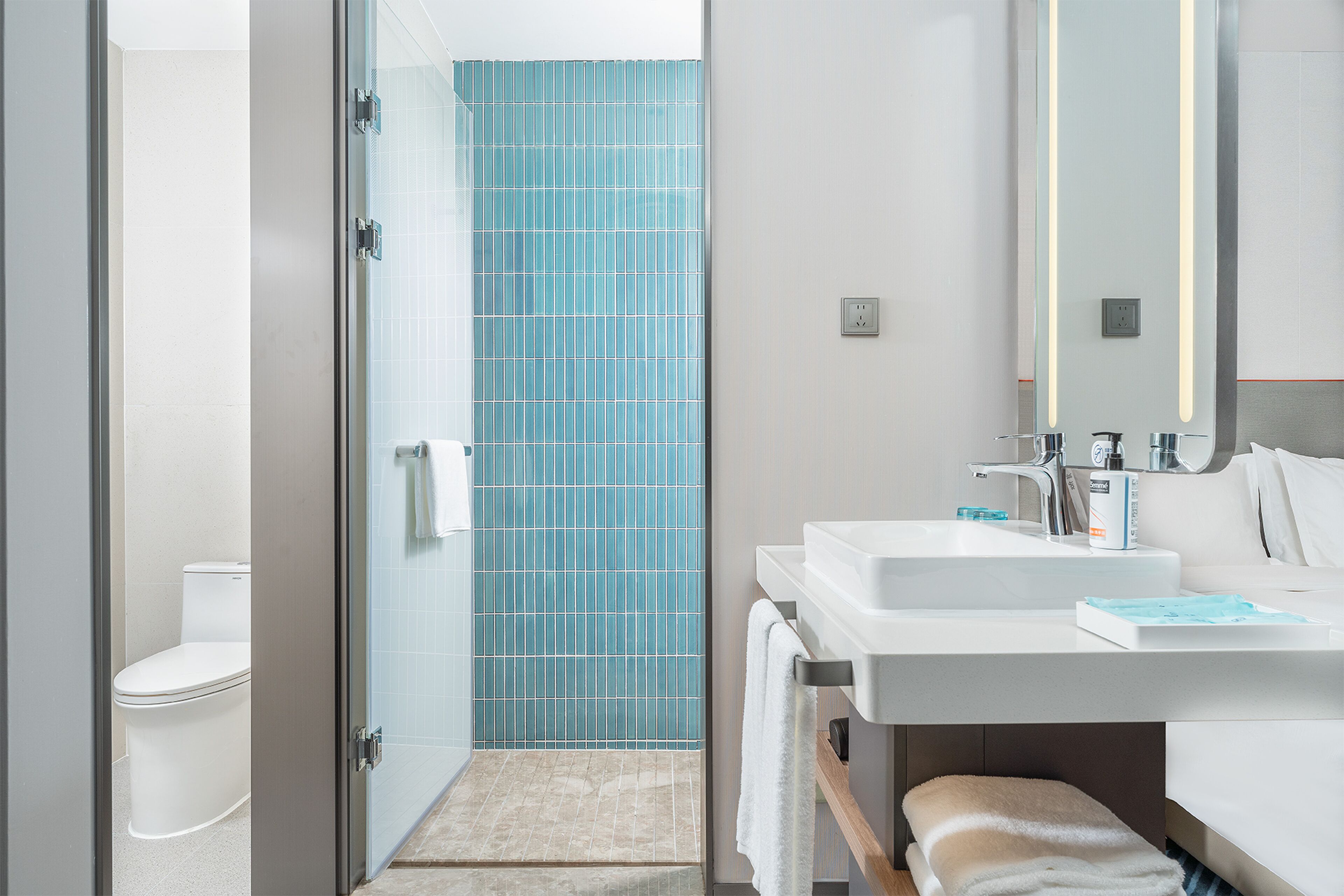 Photo - Holiday Inn Express Xiamen Jimei New Town by IHG