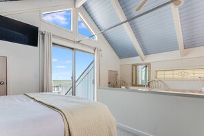 3 soverom, strykejern/-brett, reiseseng for barn og wi-fi