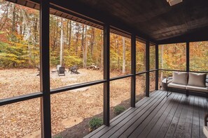 Terrace/patio - Hocking Hollows, cabin on 22 acres (Logan)