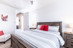4 chambres, fer et planche Ă repasser, Wi-Fi, draps fournis