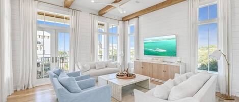 Een smart-tv en een stereo