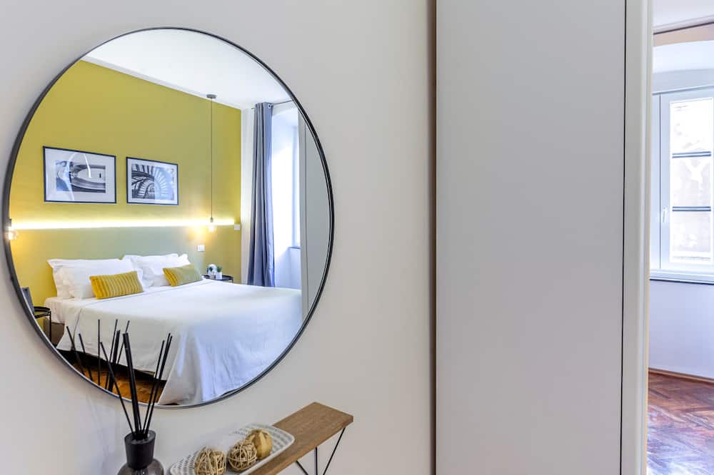 Ghiberti - Tram apartment for 4 Guests