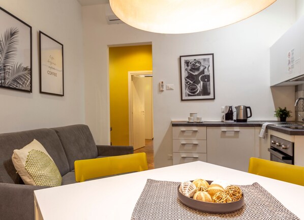 Comfort-rum | Vardagsrum | 32-tums LED-tv med satellitkanaler
