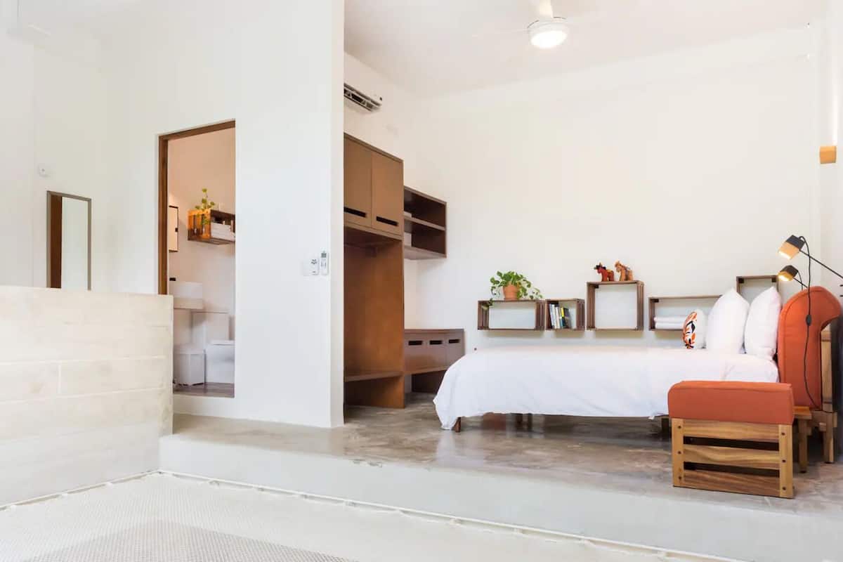 2 bedrooms, in-room safe, laptop workspace, free WiFi