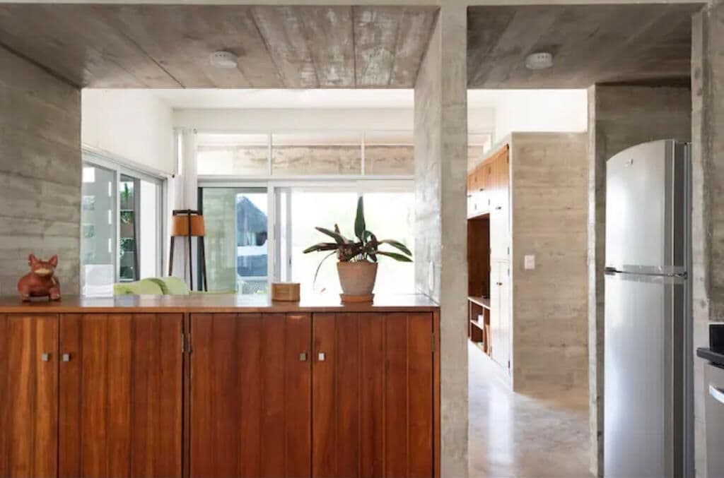 Télévision LCD de 20 pouces avec chaînes numériques, Netflix