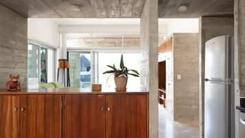 Télévision LCD de 20 pouces avec chaßnes numériques, Netflix