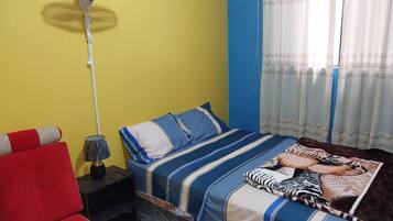 2 bedrooms, desk, iron/ironing board, WiFi
