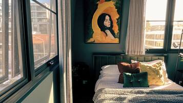 1 bedroom, in-room safe, desk, iron/ironing board