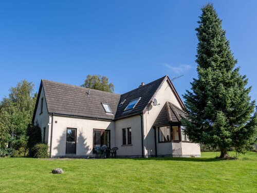 Lower Curr by Interhome