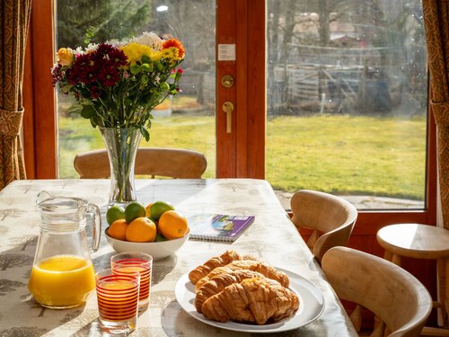 Lower Curr by Interhome