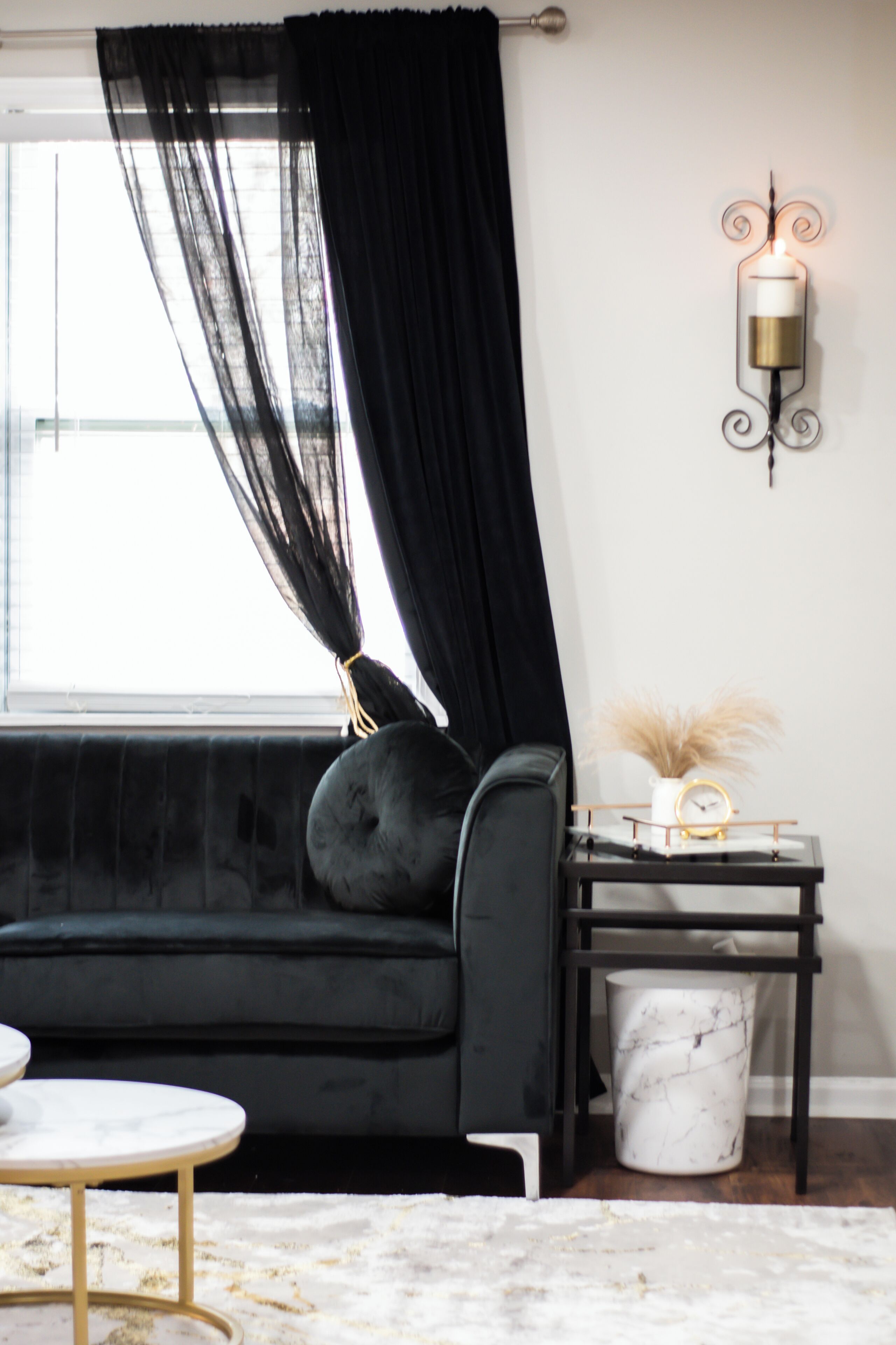 Smart-tv och eldstad