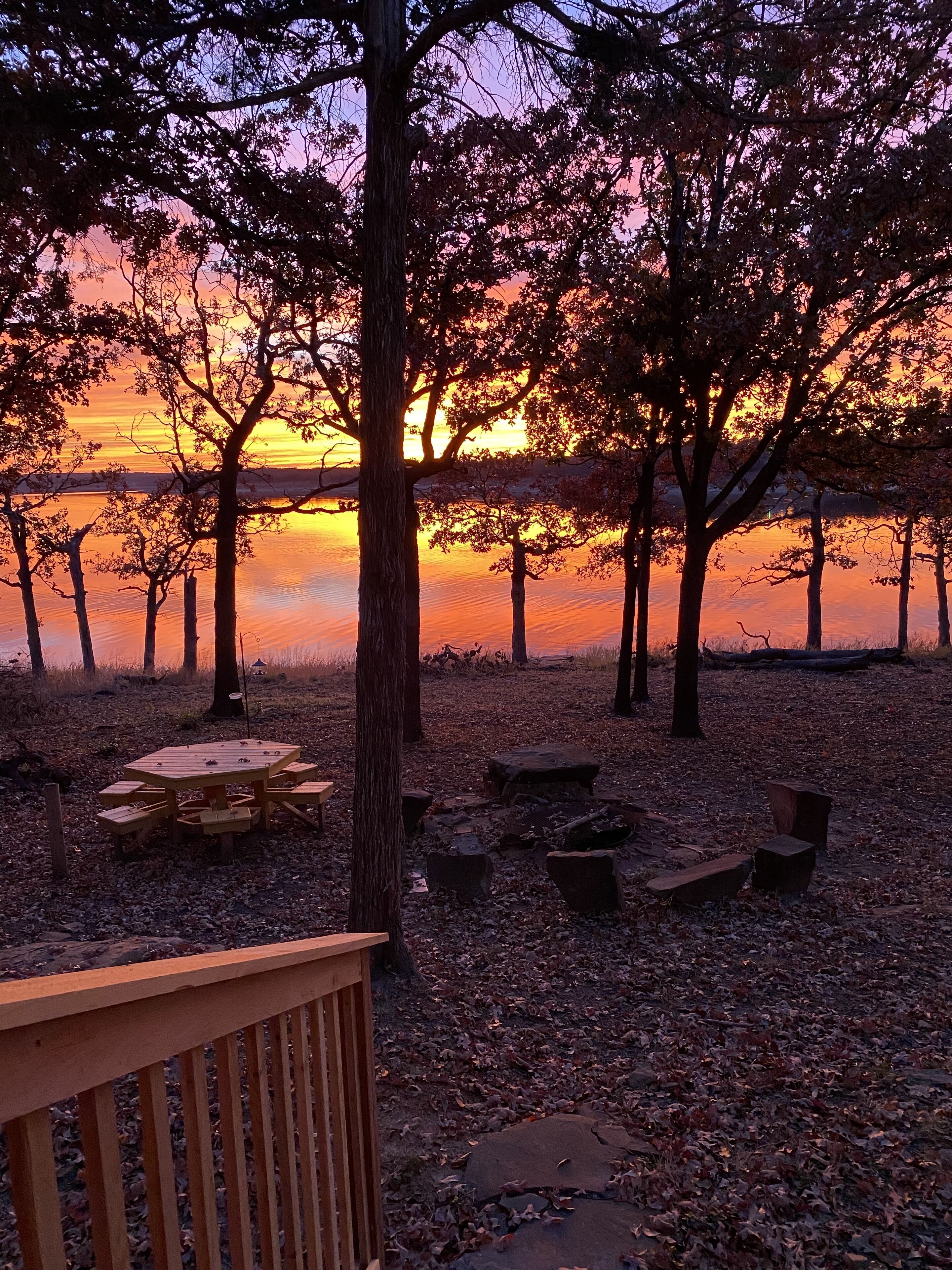 Serenity Unveiled: Sunset & Water Retreat!