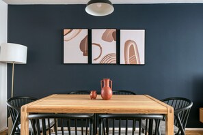 Dining - Stylish Josefstadt 3BR w/ Elevator, Fully Furnished, by Blueground (Vienna)