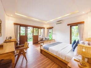 Suite, Pool View | 1 bedroom, minibar, desk, free WiFi - Ubud Shanti Rice Field House By Supala (Ubud)