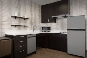 Microwave, coffee/tea maker - Residence Inn by Marriott Kenwood Cincinnati (Cincinnati)