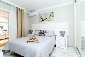 2 chambres, fer et planche à repasser, Wi-Fi gratuit, draps fournis