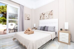 2 dormitorios, tabla de planchar con plancha, wifi gratis y ropa de cama